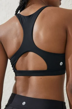 Active Core Keyhole Back Crop
