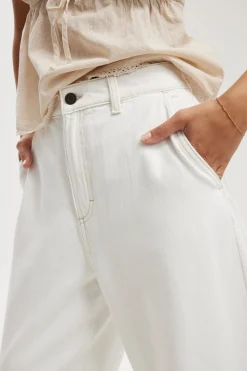 Barrel Jean
