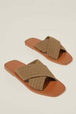 Bella Crossover Slide