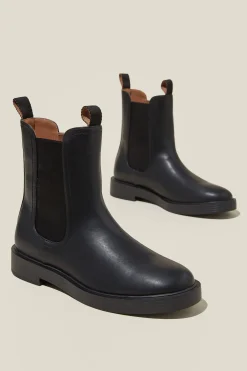 Blake Classic Ankle Boot