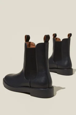 Blake Classic Ankle Boot