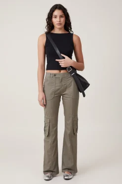 Bootleg Cargo Pant