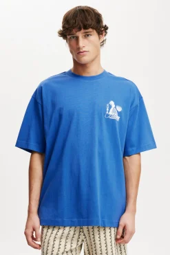Box Fit Graphic T-Shirt