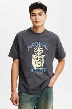 Box Fit Graphic T-Shirt