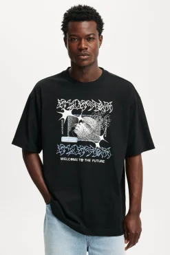 Box Fit Graphic T-Shirt