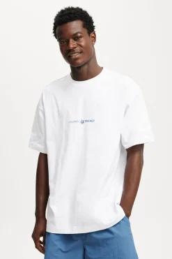 Box Fit Graphic T-Shirt