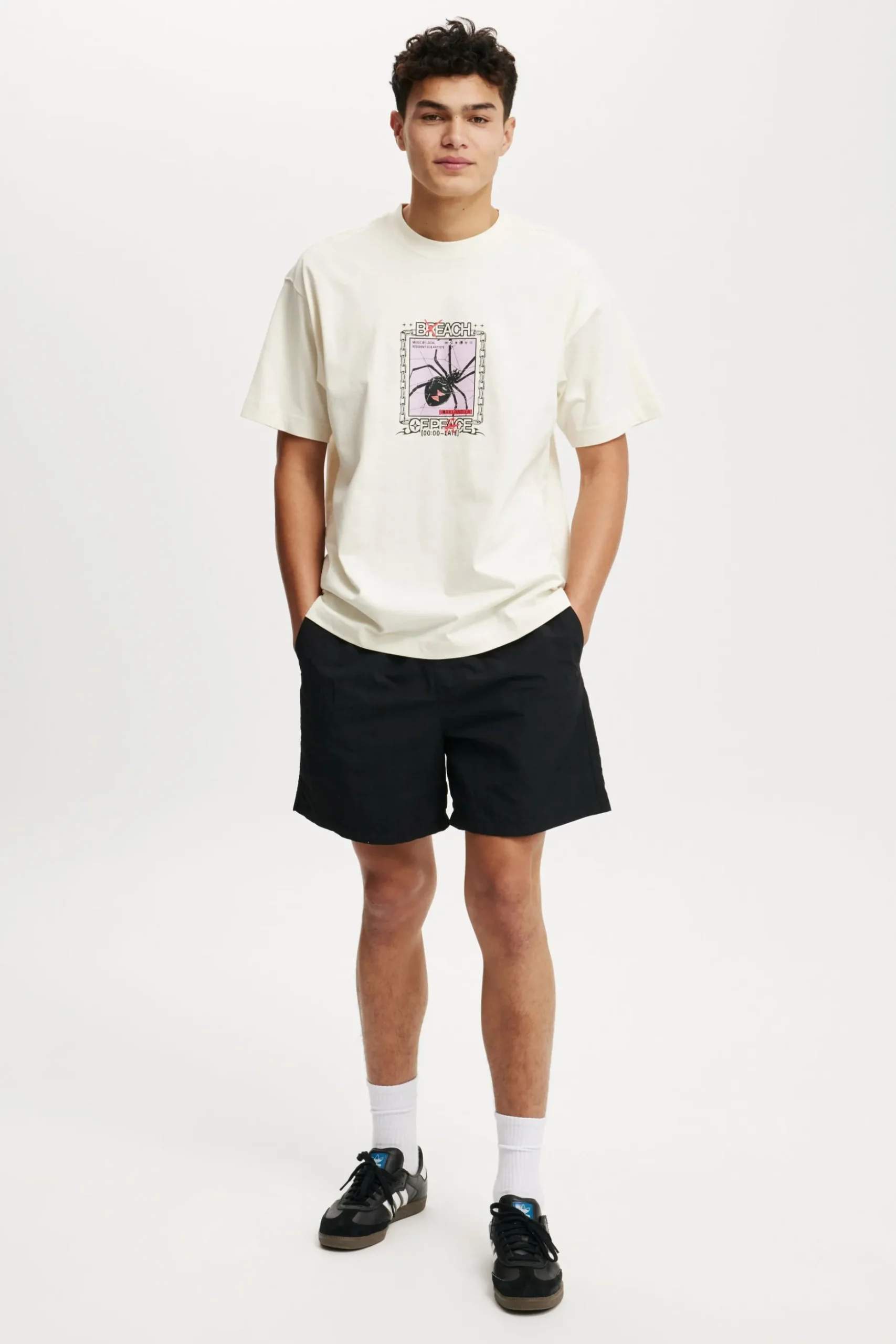 Box Fit Graphic T-Shirt