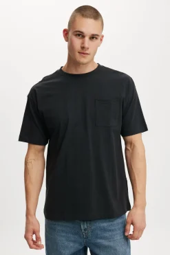 Box Fit Pocket T-Shirt