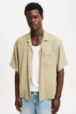 Box Fit Short Sleeve Shirt