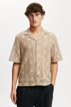 Box Fit Short Sleeve Shirt
