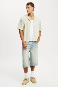 Box Fit Short Sleeve Shirt