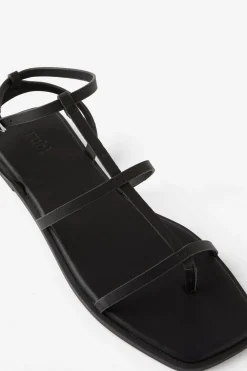 Cannes Toe Post Sandal