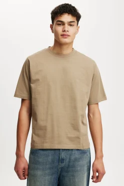 Cropped Fit T-Shirt
