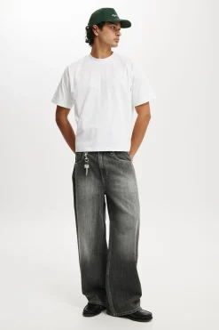 Cropped Fit T-Shirt