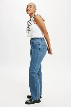 Curvy Stretch Straight Jean