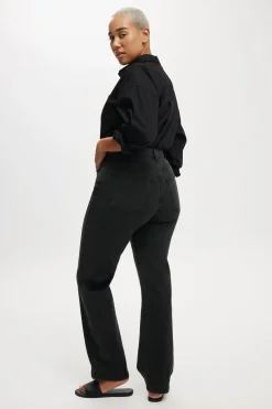 Curvy Stretch Straight Jean