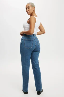 Curvy Stretch Straight Jean
