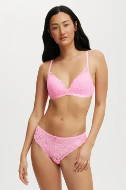 Everyday Lace Fixed Cup Wirefree Bra