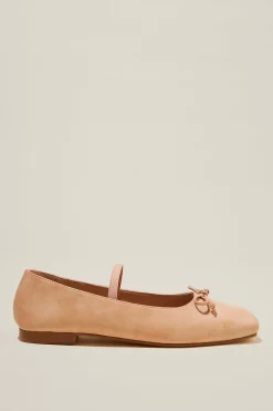 Gia Square Ballet