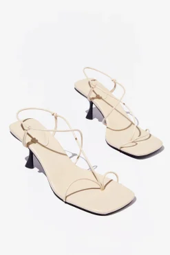 Isabelle Toe Loop Heel