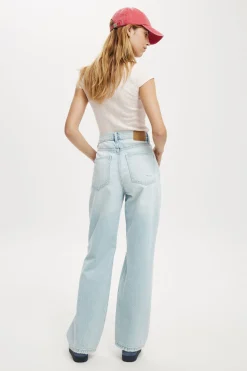Loose Straight Jean