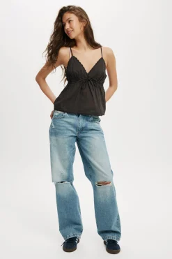 Low Rise Straight Jean