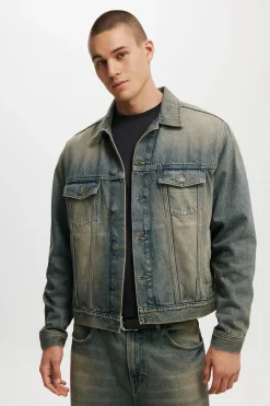 Oversized Trucker Jacket
