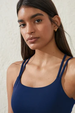 Strappy Sports Crop