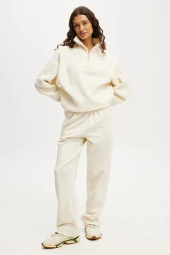 Summer Fleece Straight Leg Pant
