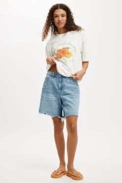 The Boxy Graphic Tee