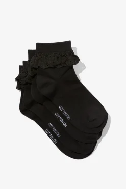 The Perfect Pair Pretty Frill Sock