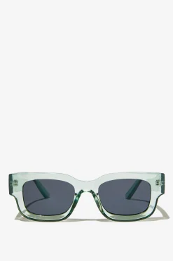 The Relax Sunglasses