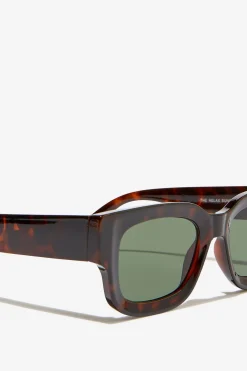The Relax Sunglasses