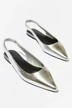Zadie Slingback Point